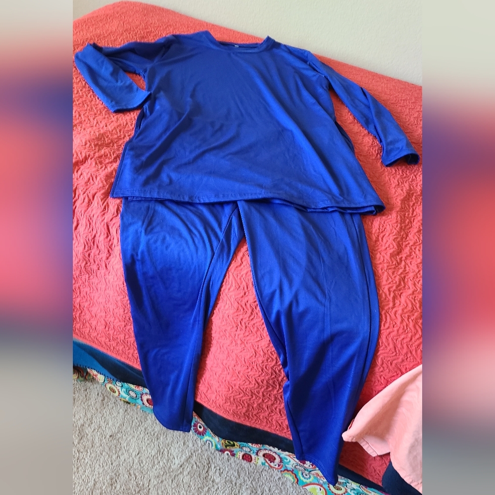 Vibrant Blue Lounge Set